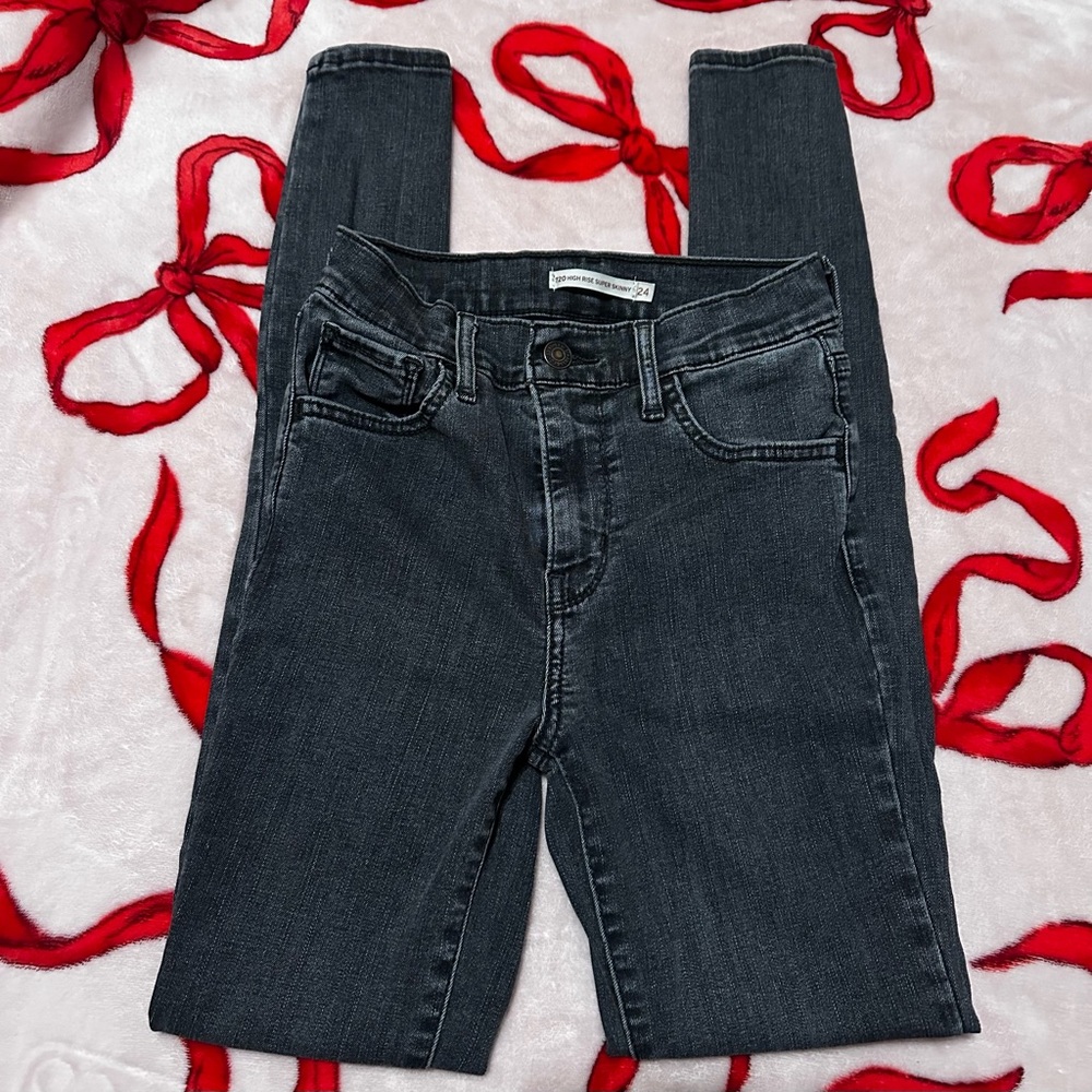 Levi’s Women’s 720 High Rise Super Skinny Jeans